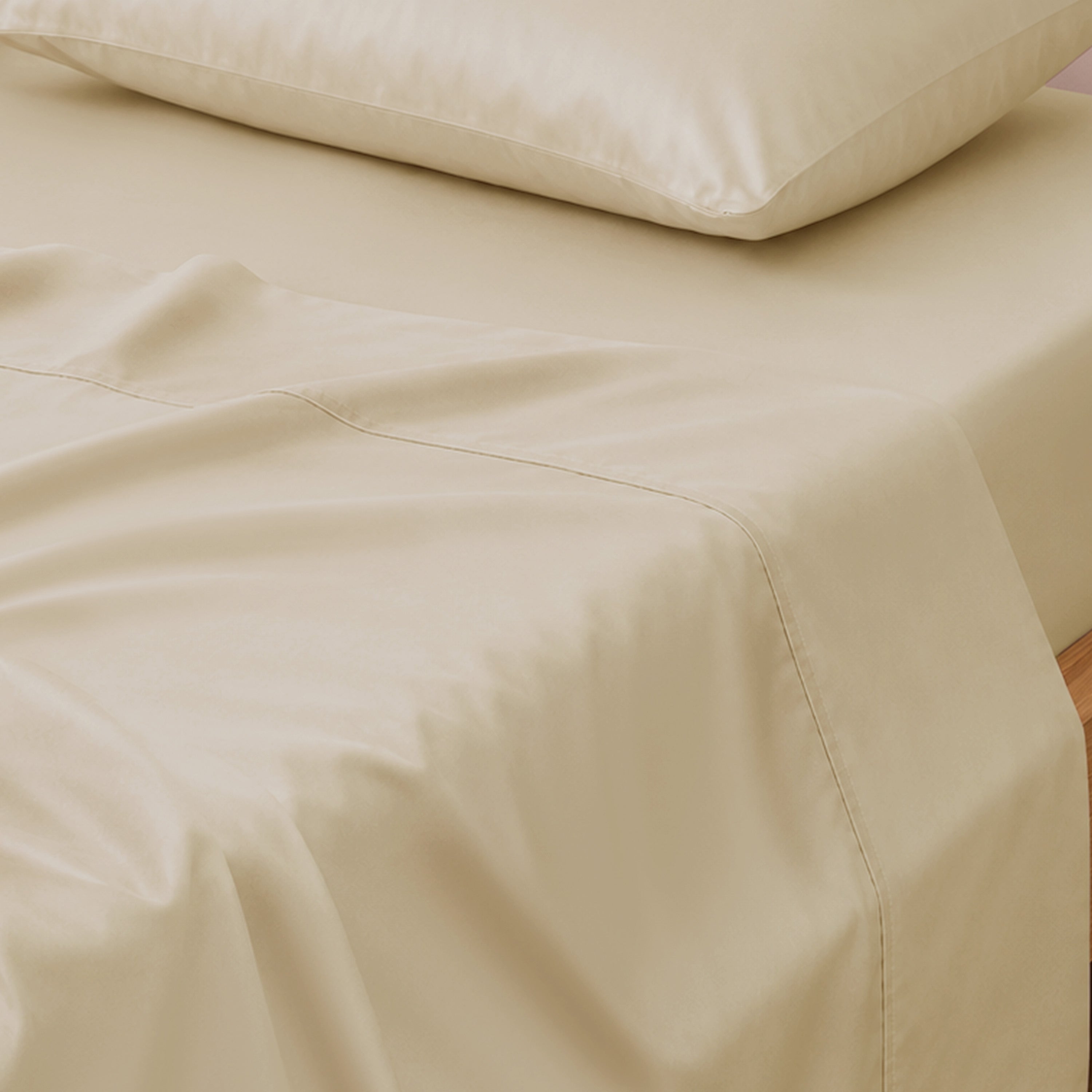 Ivory Bedsheet Set