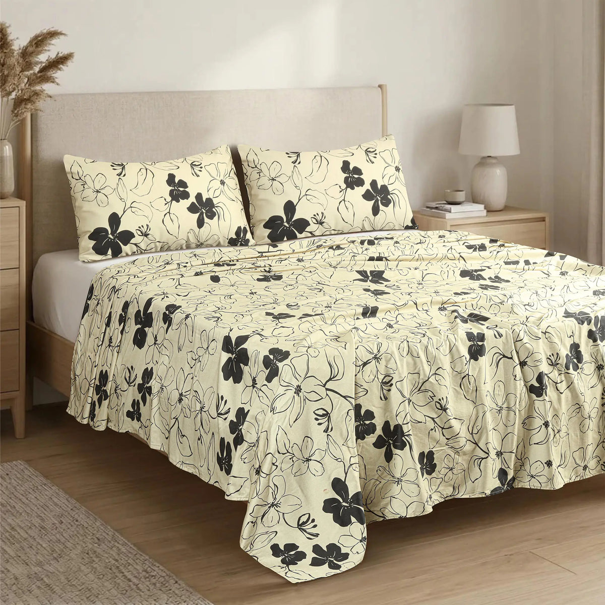 Ivory Elegance Bedsheet Set