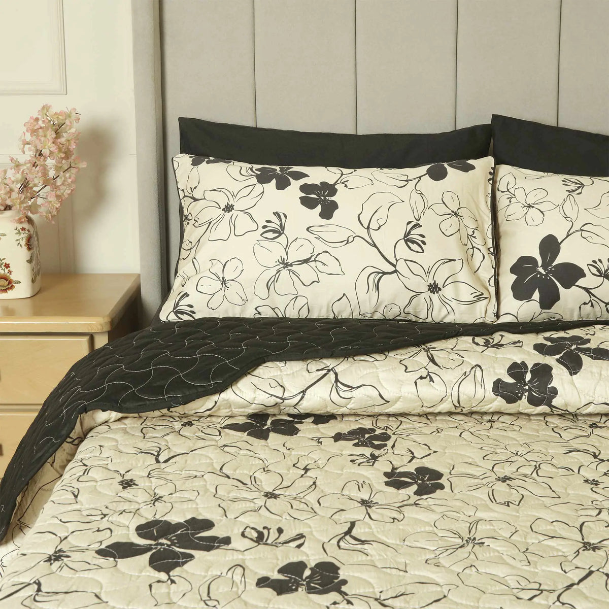 Ivory Elegance Summer Quilted Bedspread