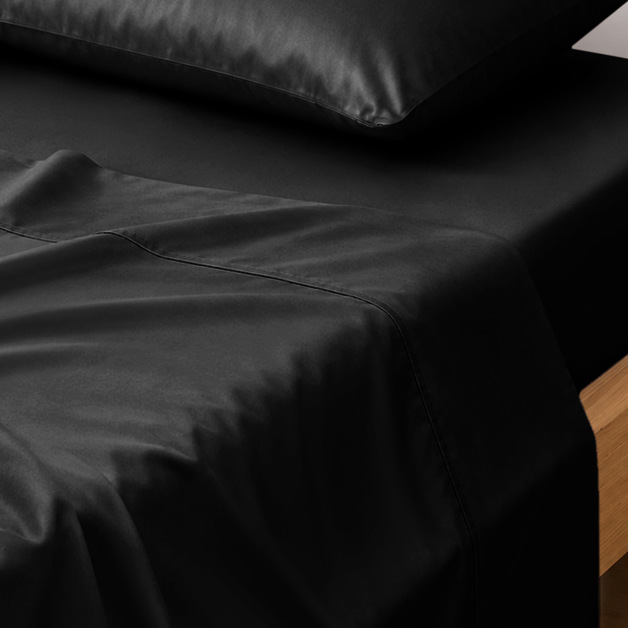 Jet Black Bedsheet Set