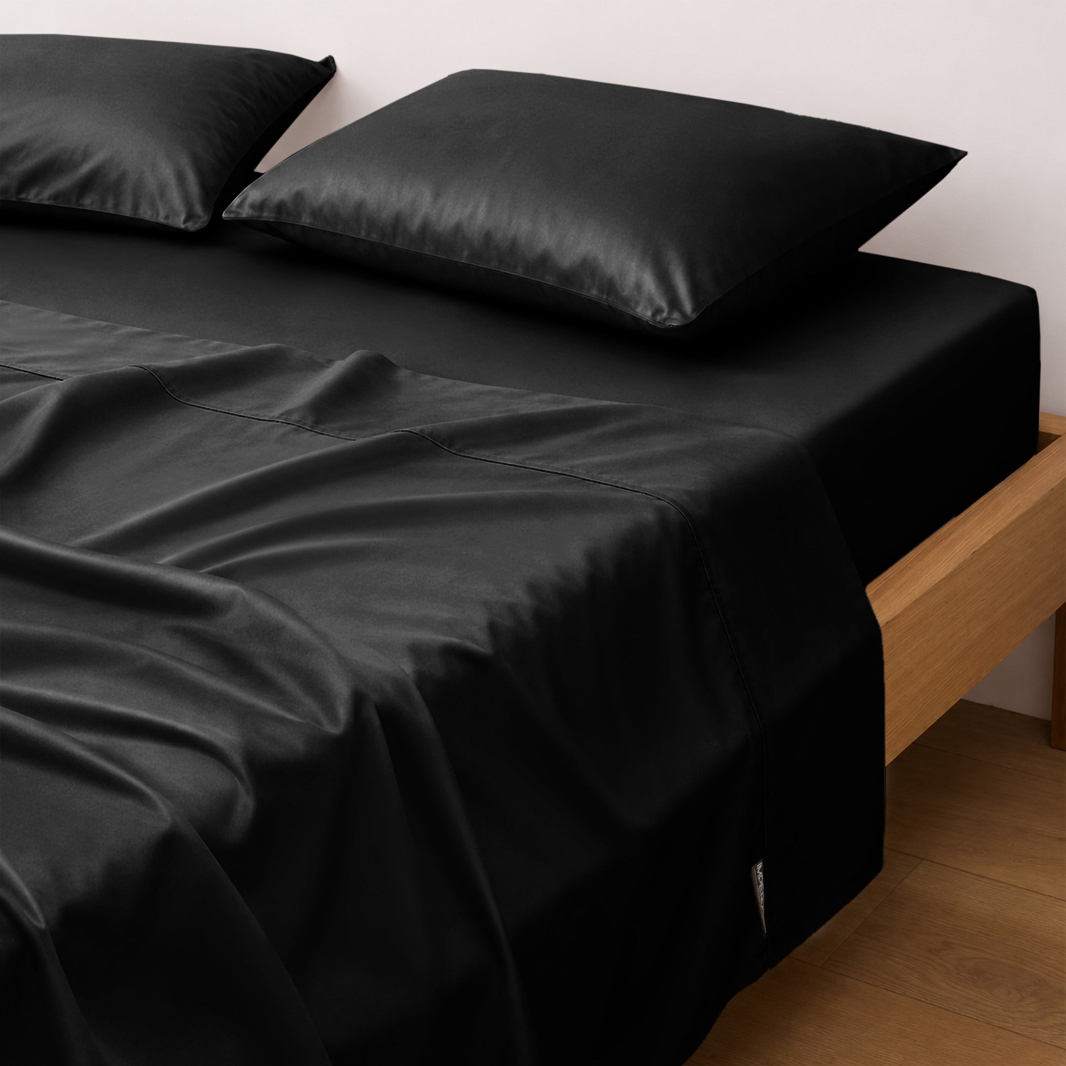 Jet Black Bedsheet Set