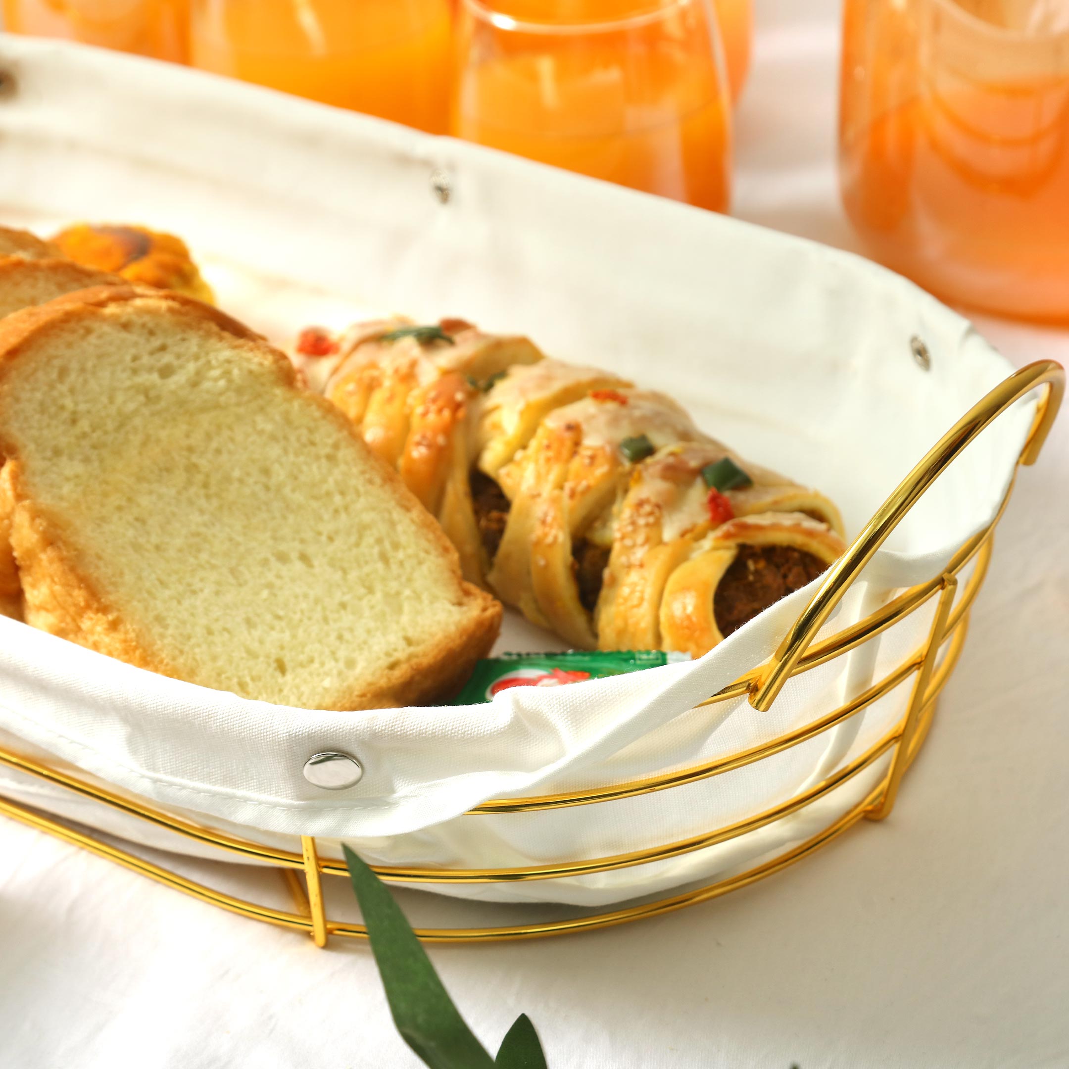 Nordic Style Gold Plated Oval Shape Bread Serving Basket