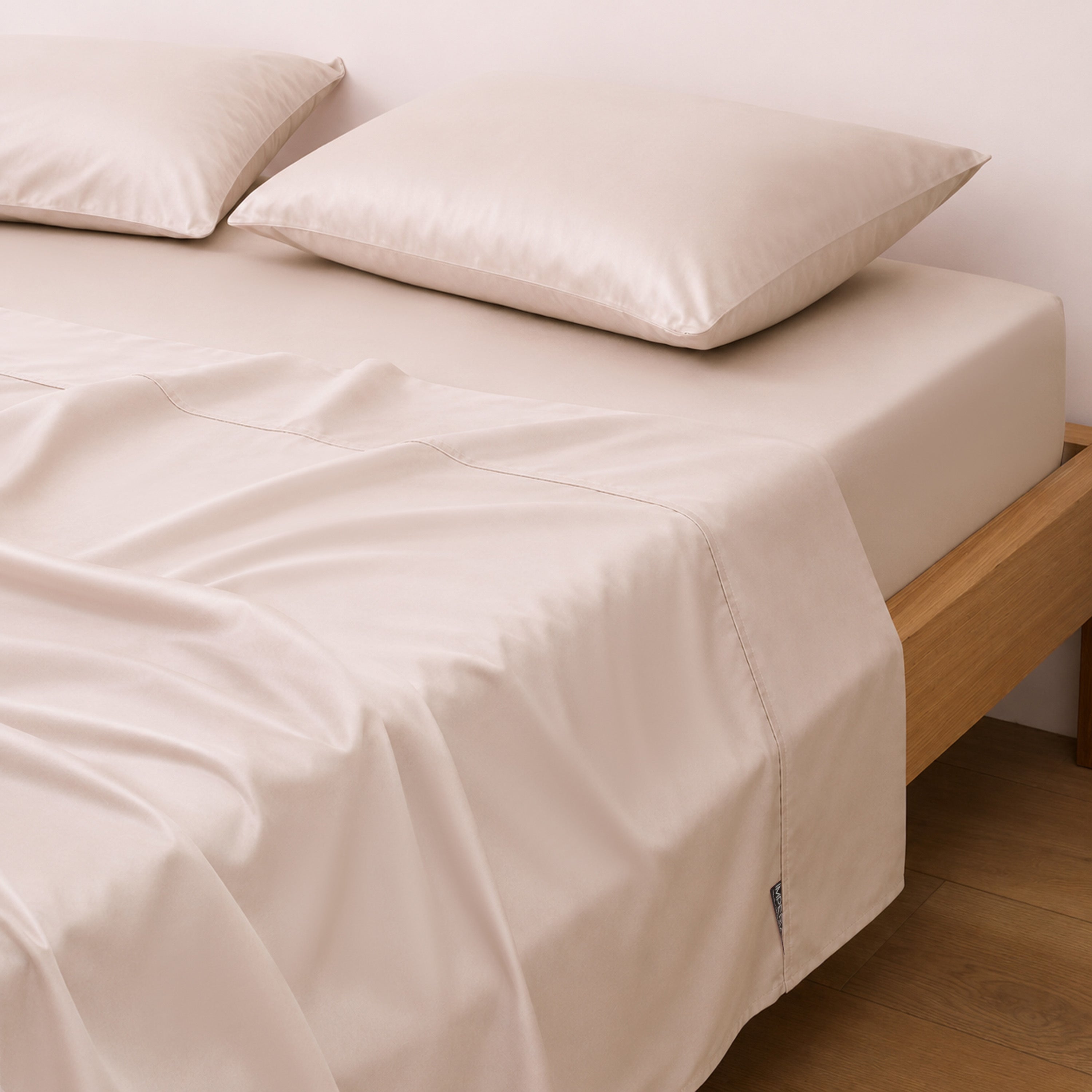 Pearl Pink Bedsheet Set