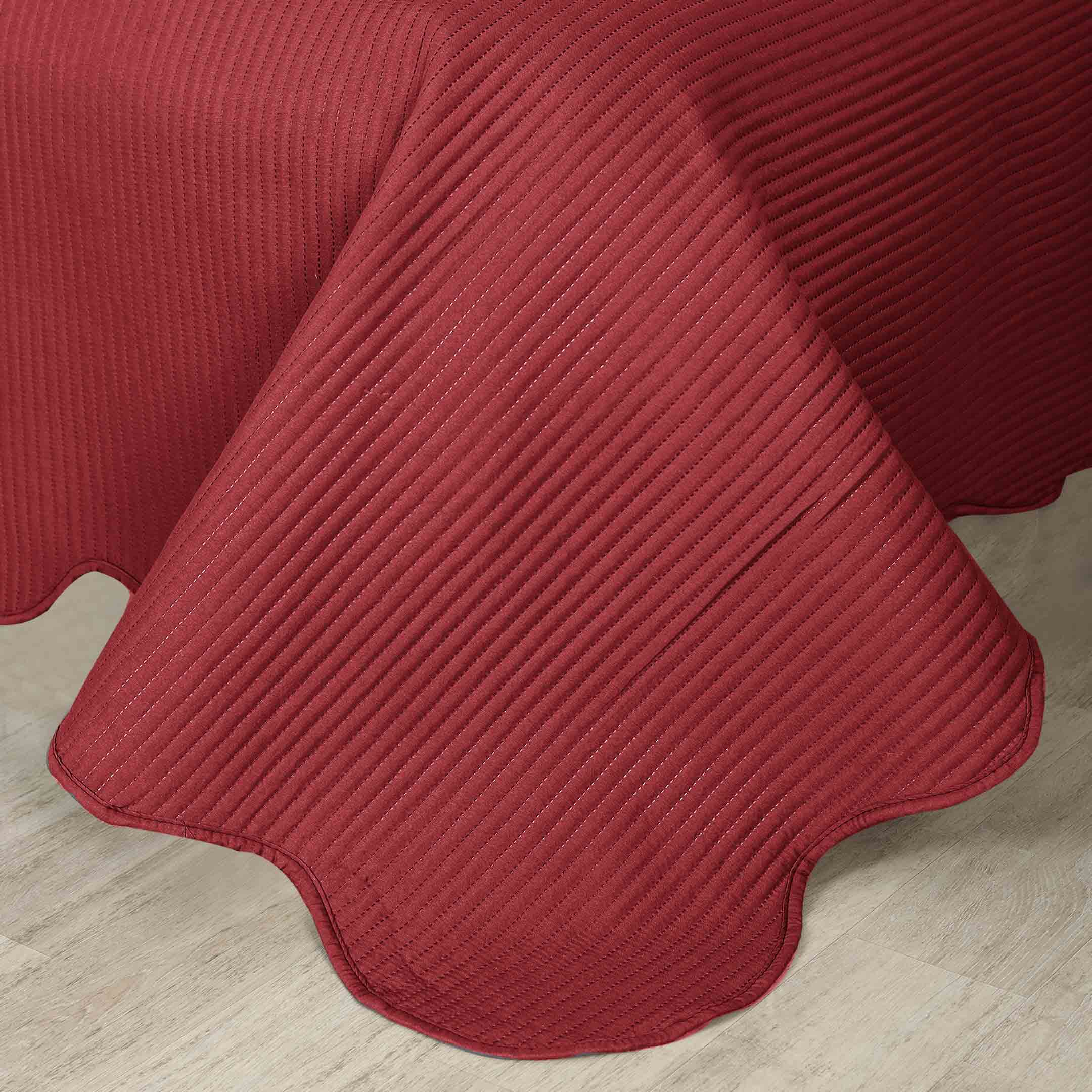 Line Embossed Ultrasonic Quilted Bedspread 6 pcs Set Burgundy