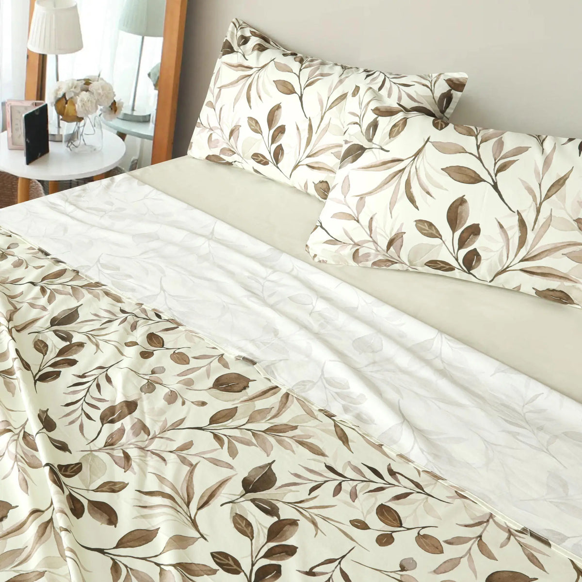 Rosewood Leaves Bedsheet Set
