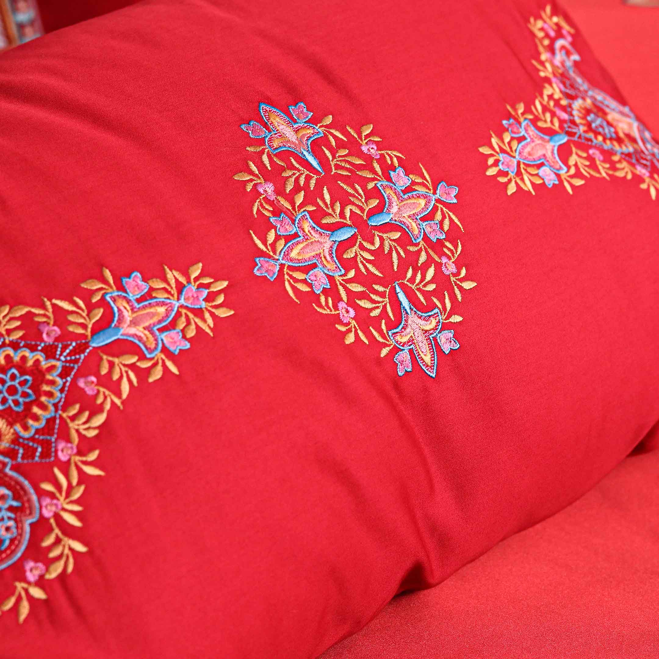 Sangria Cotton Jacquard Yarn Dyed Bedding Set- 10 Pcs