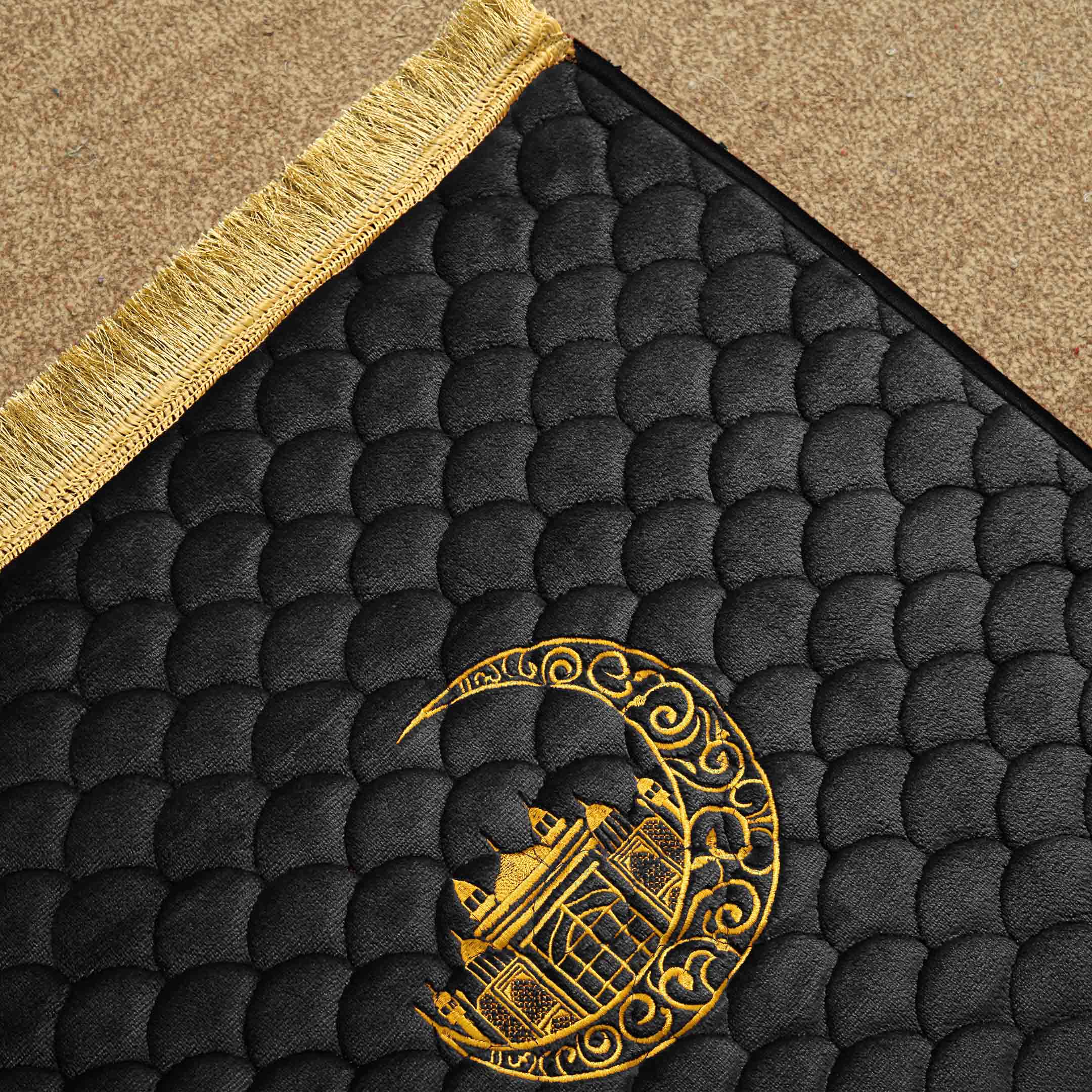 Black Seashell Quilted Moon Embroidered Fleece Padded Prayermat
