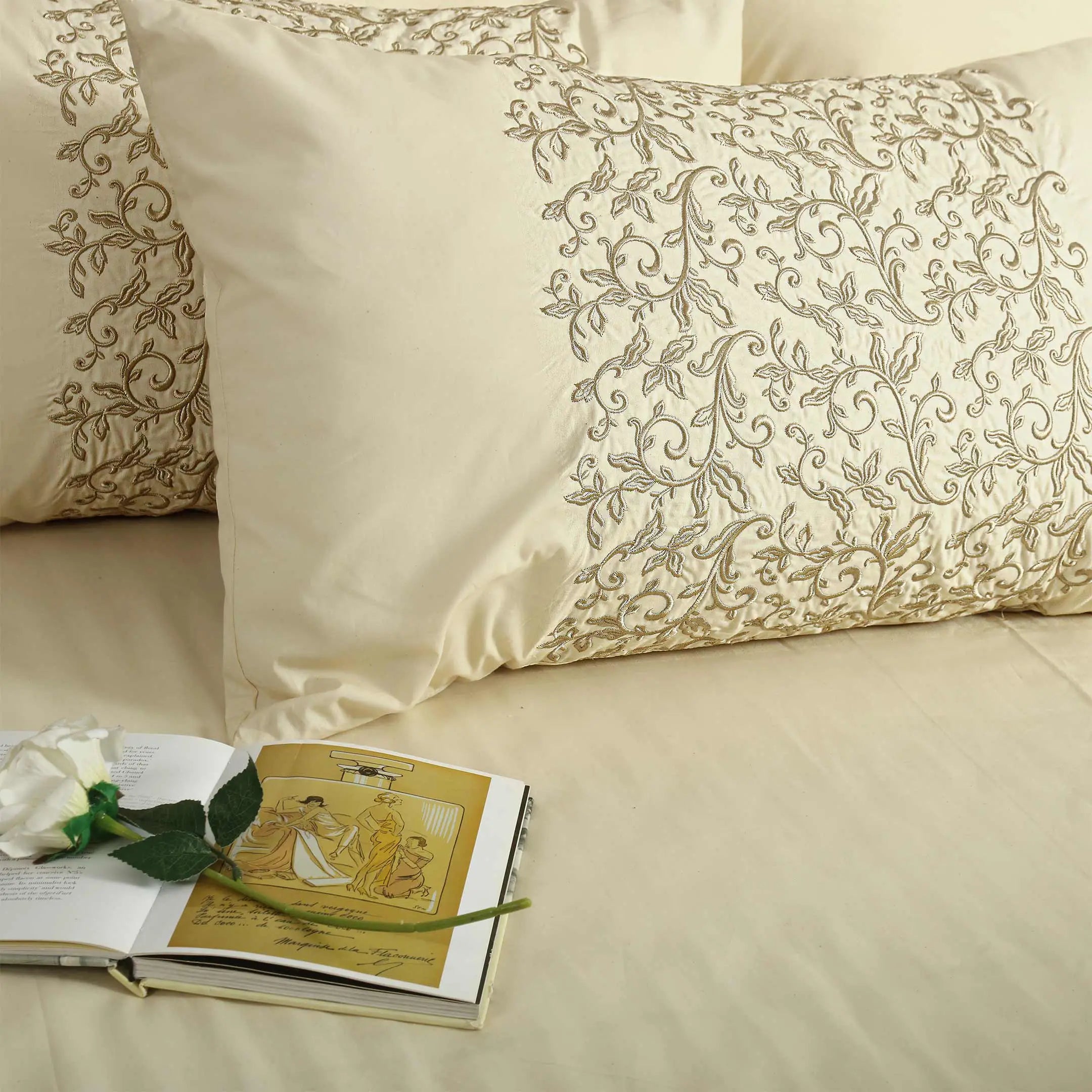 Vanilla Vines Duvet Cover Set