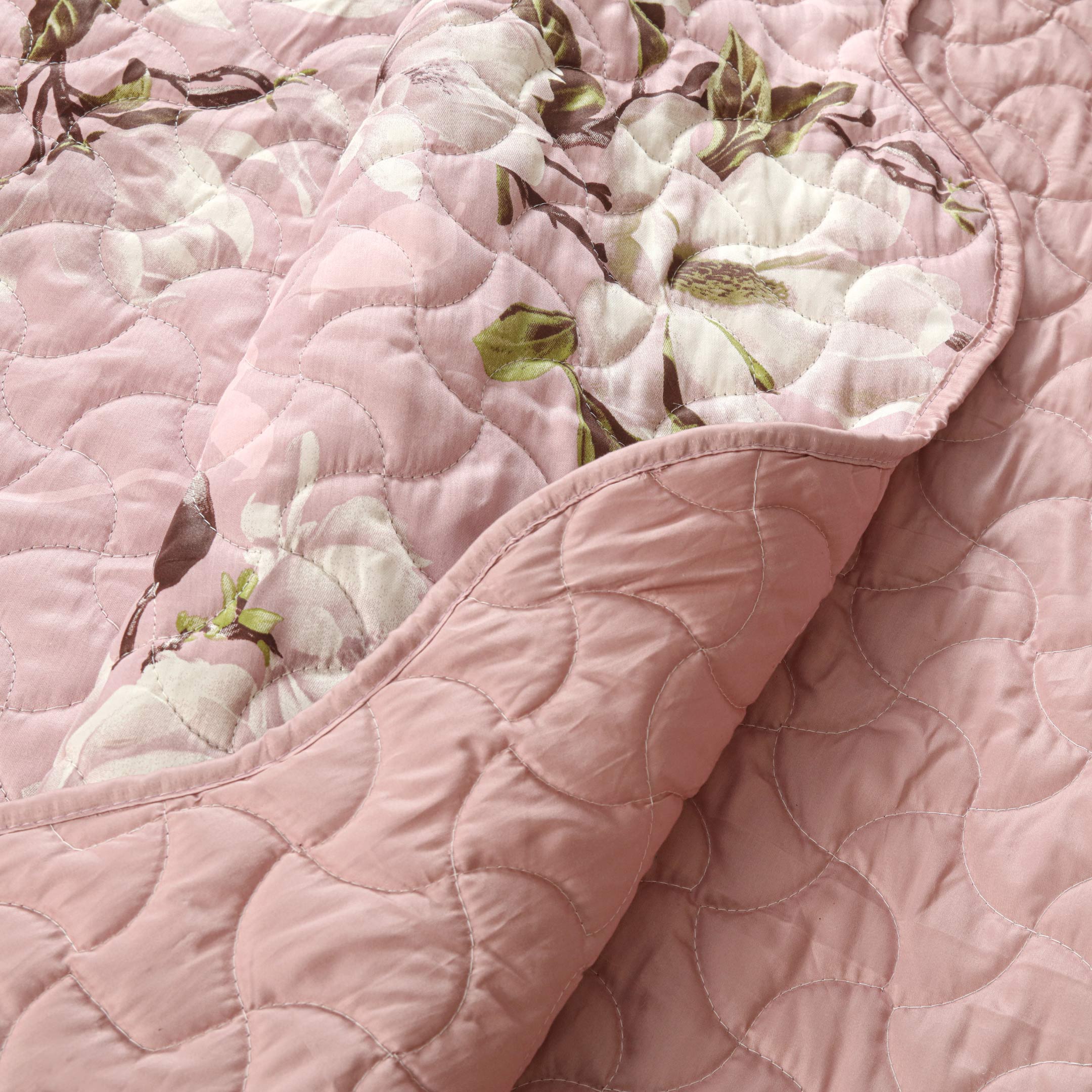 Whispering Petals Quilted Summer Bedspread 3PCS Set