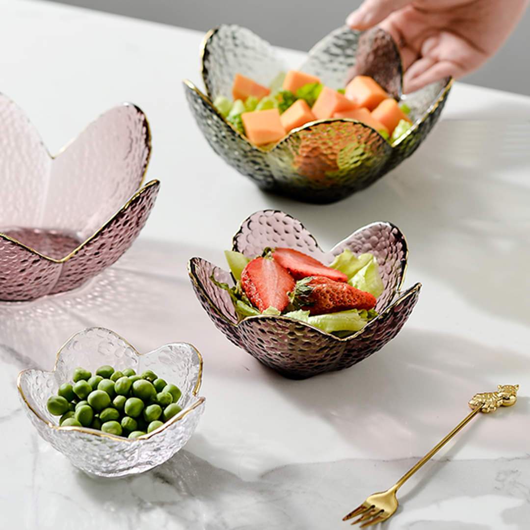 Moderno Lily Shaped Glass Serving Bowl