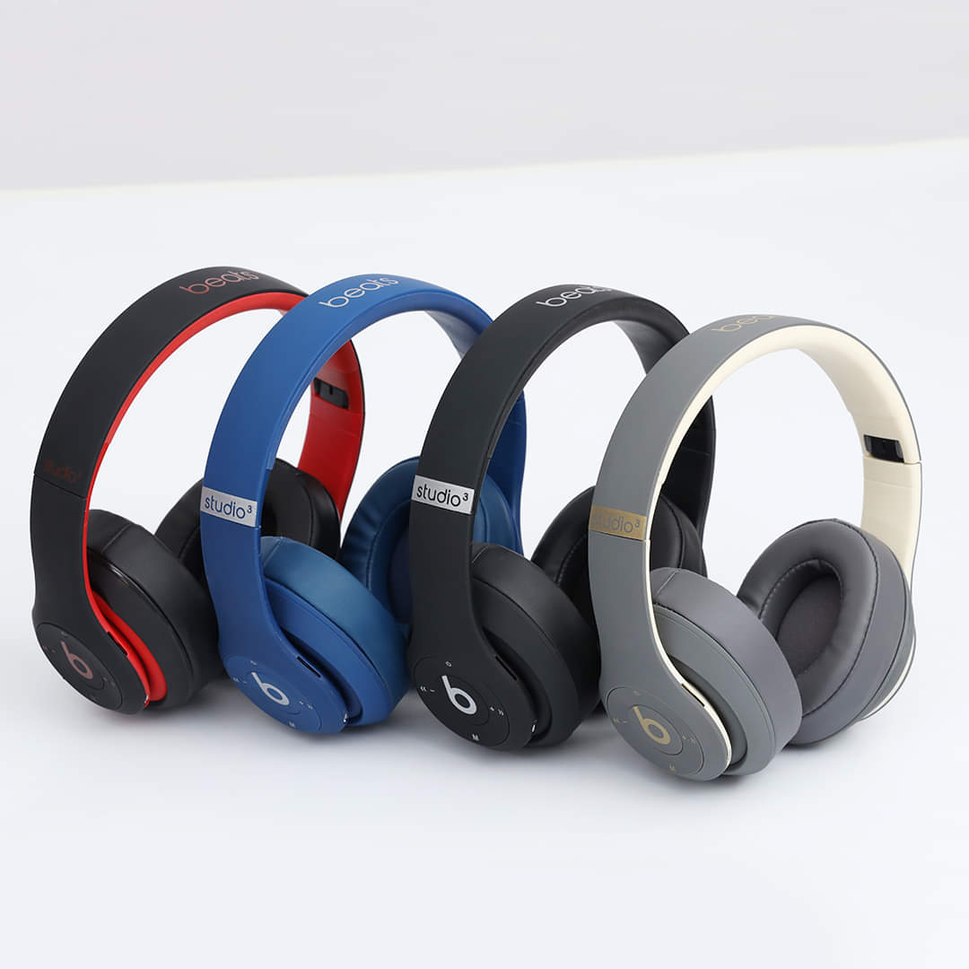 Beats Studio  Wireless Bluetooth Head phones