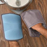 Tessie & Jessie Professional Heat Resistant Silicone Oven & Pan Glove