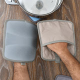Tessie & Jessie Professional Heat Resistant Silicone Oven & Pan Glove
