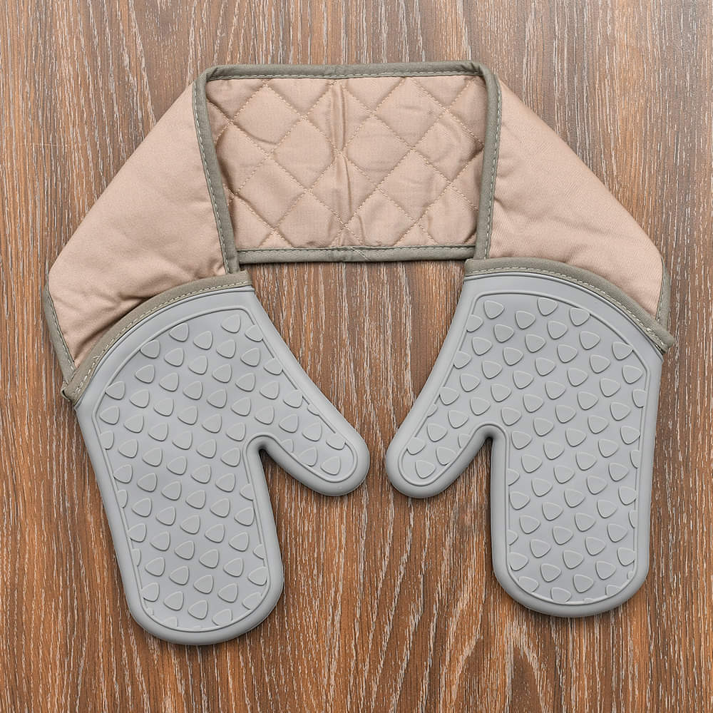 Tessie & Jessie Waterproof/Silicone Oven Gloves