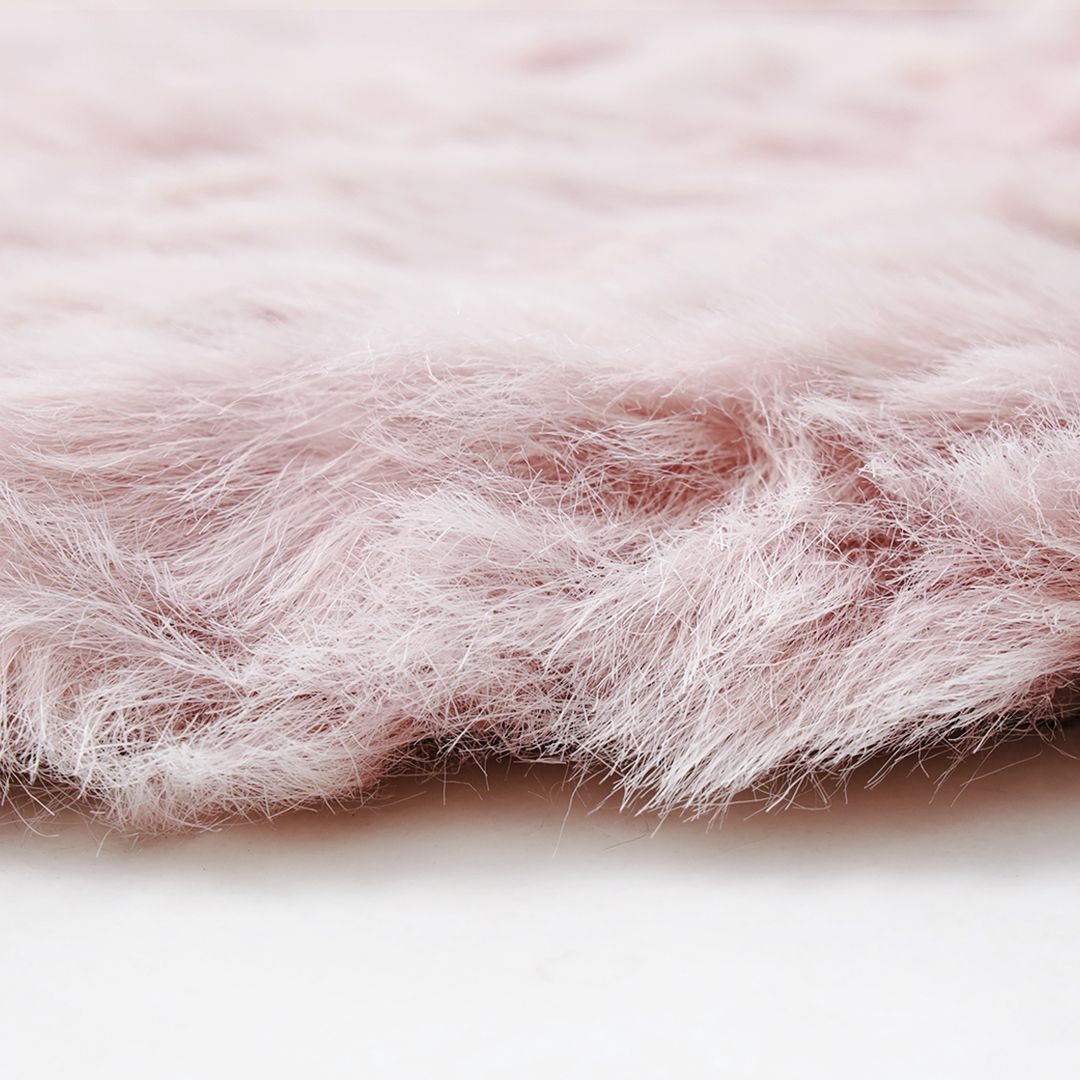 Non-Shedding Round Pink Shaggy Rug