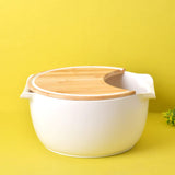 Tessie & Jessie Silicon Container with Bamboo Wood Cutting Board