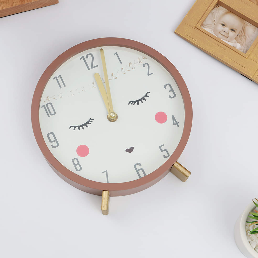 Vintage Wooden Kids Table Clock