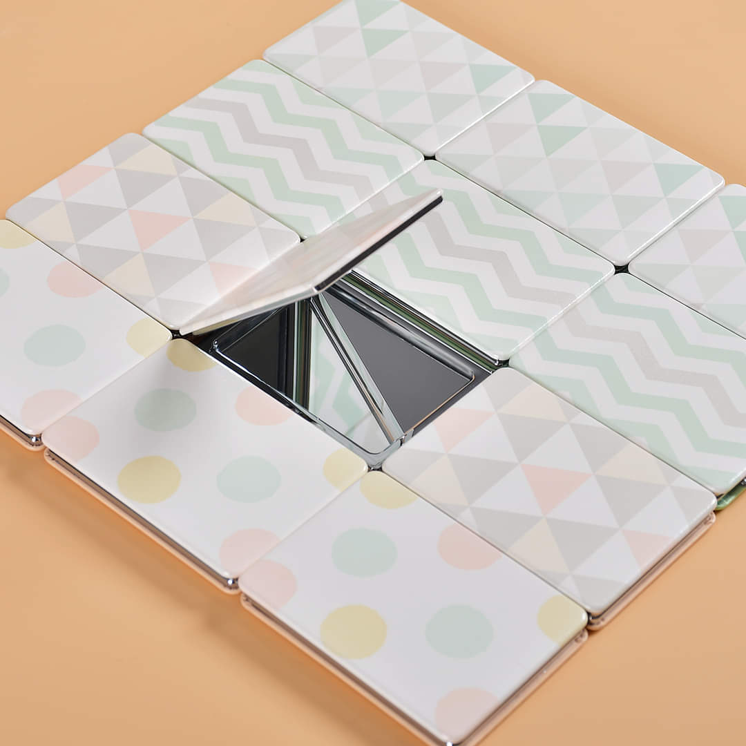 Geometric Design Folding Portable Pocket Mirror
