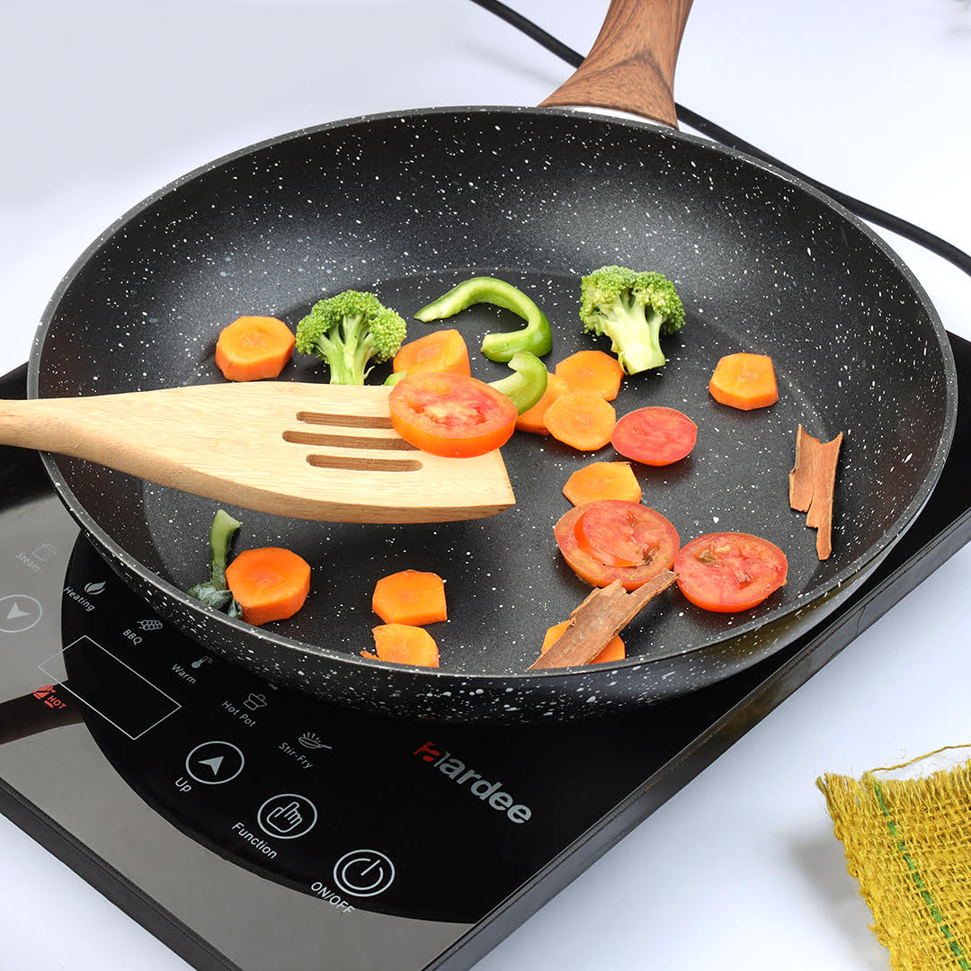 Universal No Fume Non-Stick Frying Pan