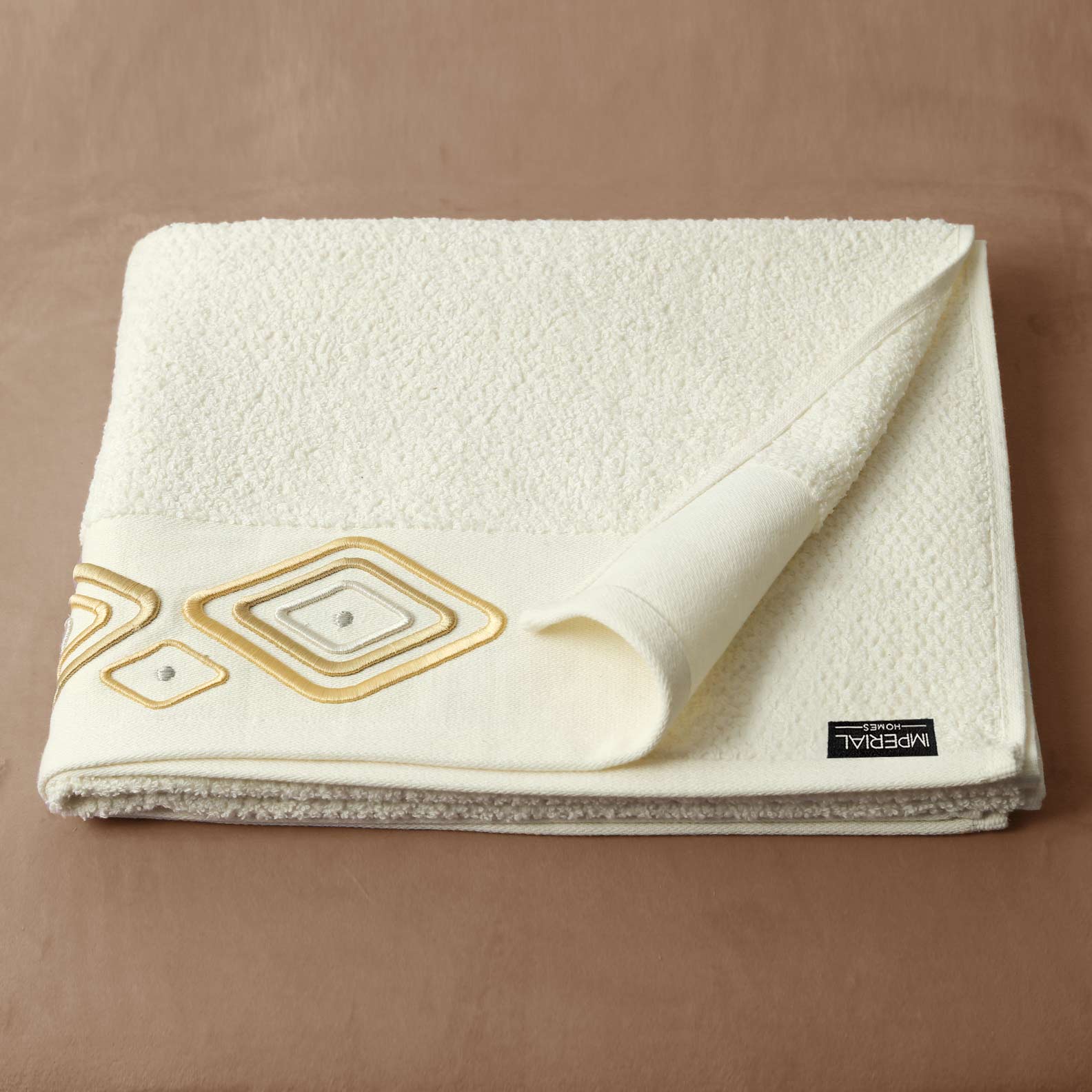 Diagonal Squares 3d Satin Embroidered Towel