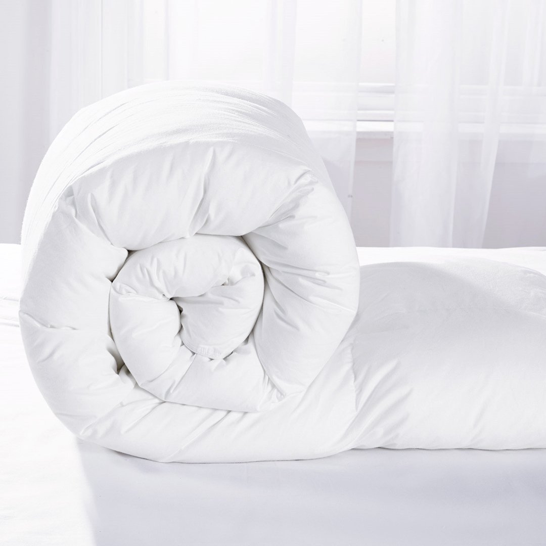 Hollow Fiber Premium Quality Soft Touch Polyester Blend Duvet Filling (350 GSM)