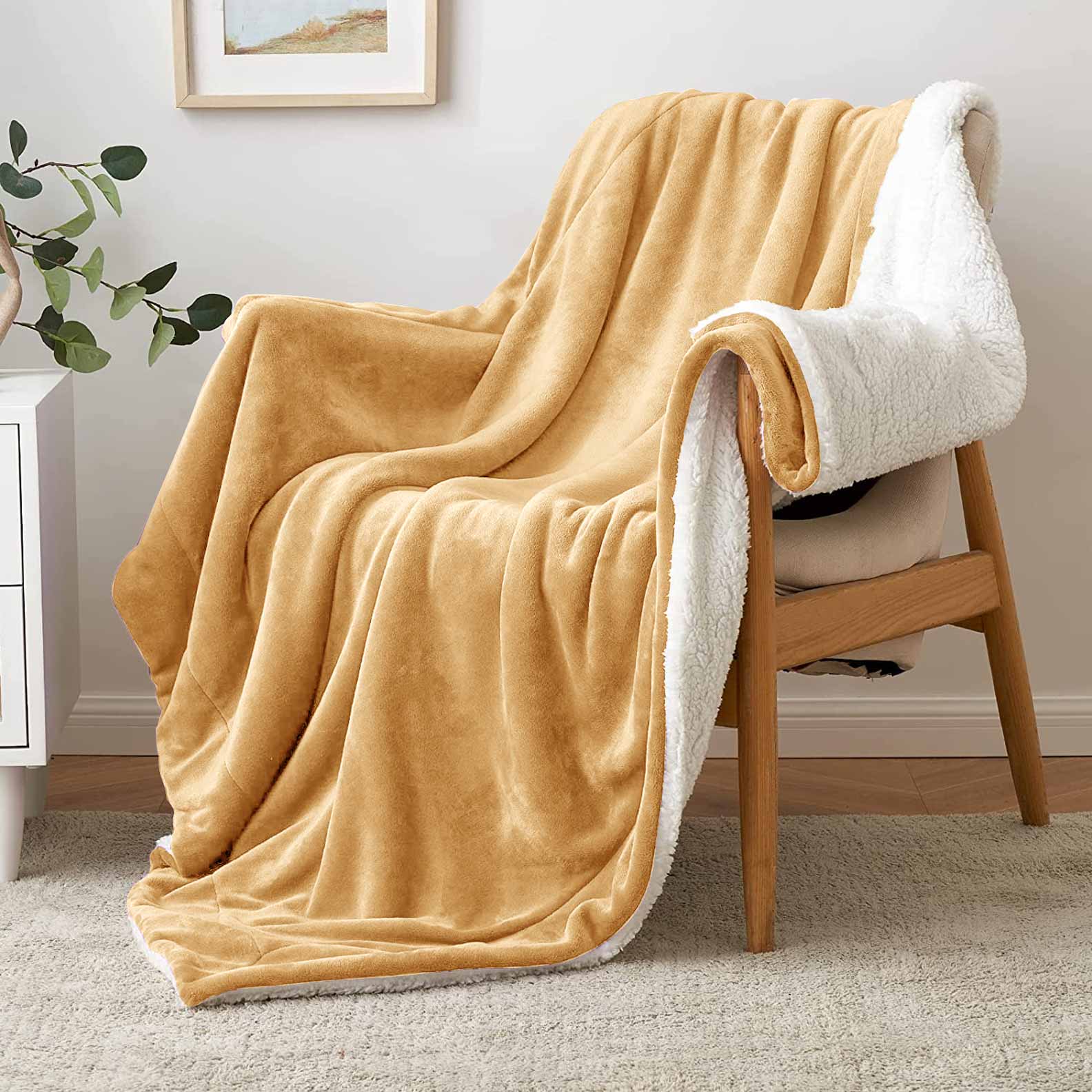 Ultra Soft Sherpa Throw Blanket - Skin