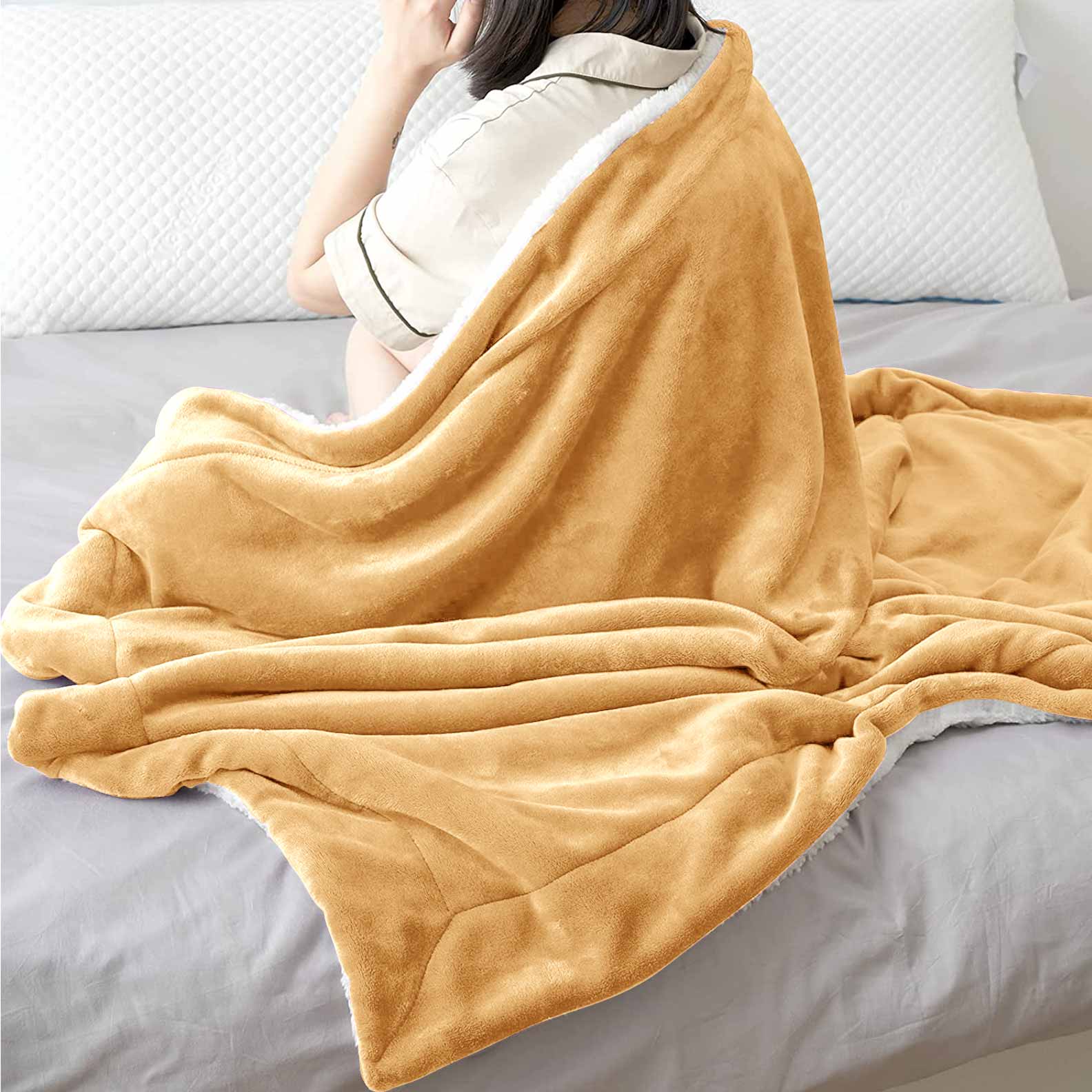 Ultra Soft Sherpa Throw Blanket - Skin