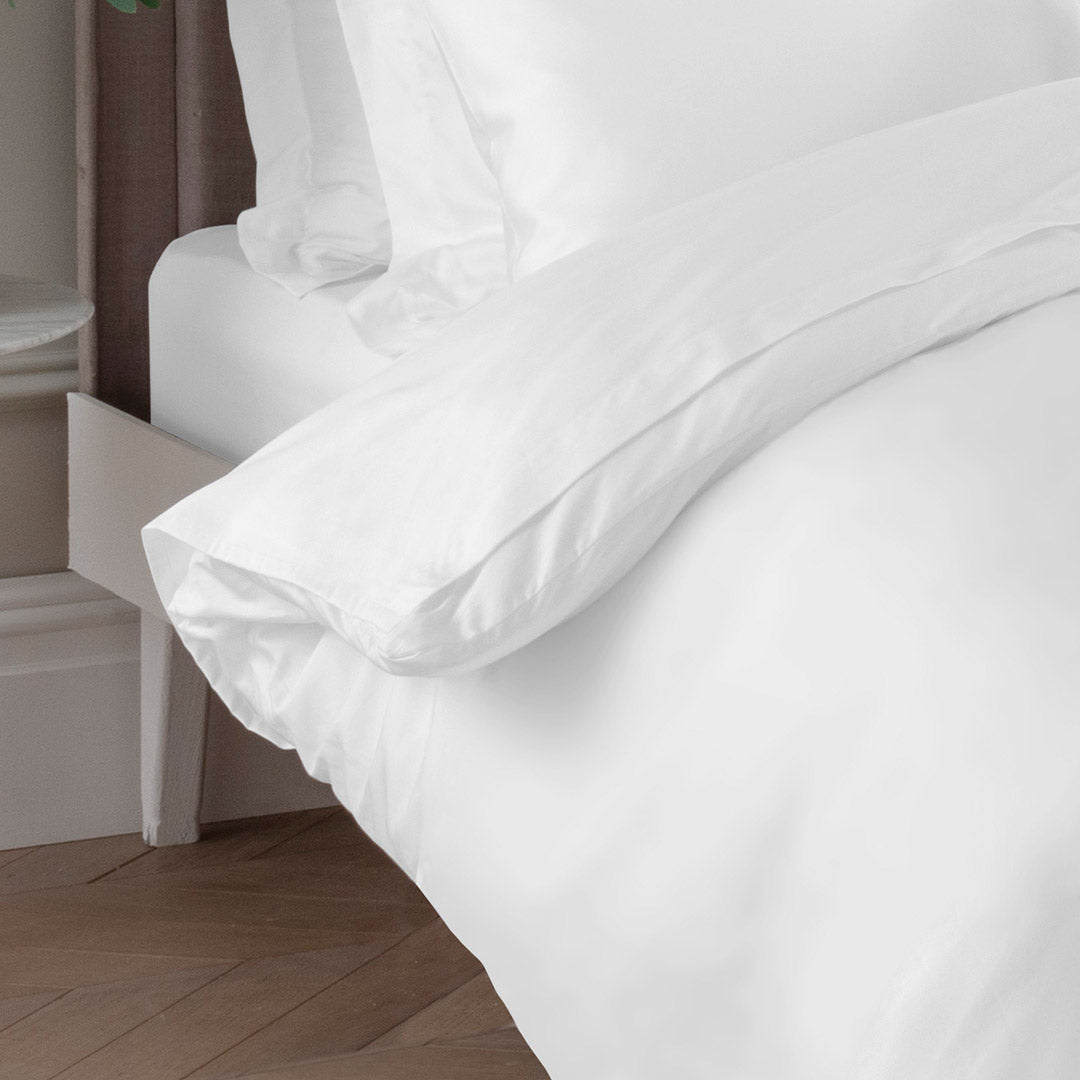 100% White Cotton Flat Sheet with Two Pillows Cases
