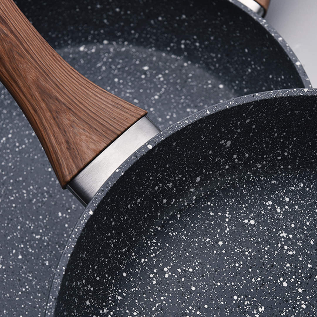 Universal No Fume Non-Stick Frying Pan